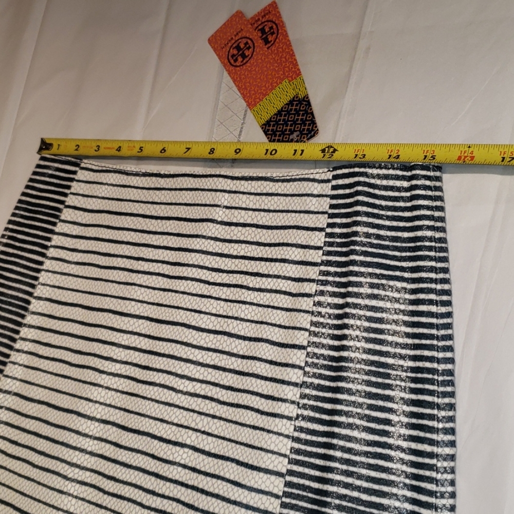 Tory Burch NEW Skirt Stripe Embossed Leather Mini NWT Women's 4 🎉HP🎉 - Picture 6 of 16